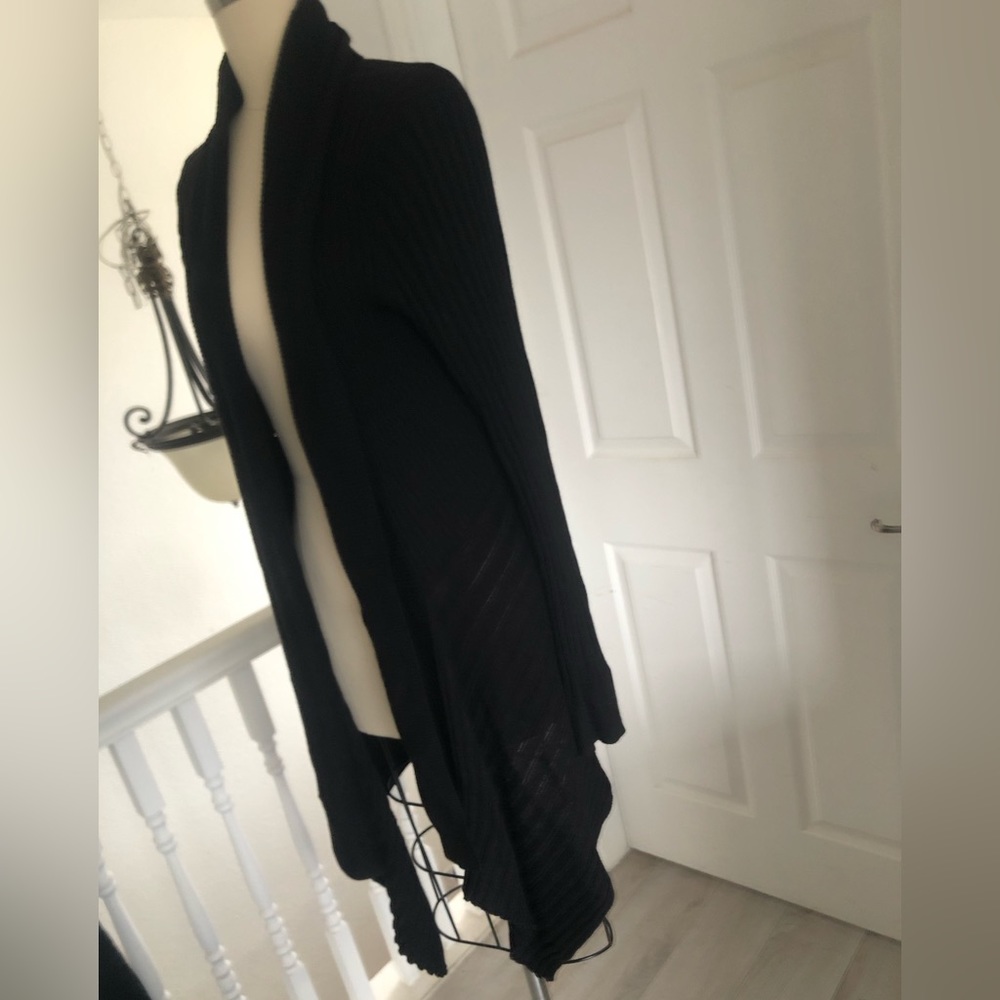 White House Black market long sleeves Cardigan. - Picture 2 of 10